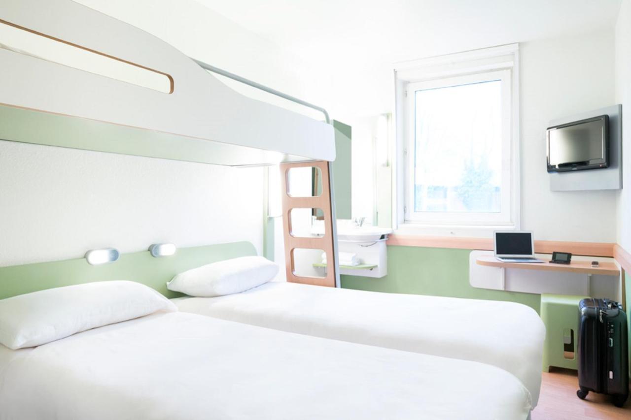 Ibis Budget Poitiers Nord Futuroscope Шассней-дю-Пуату Екстер'єр фото