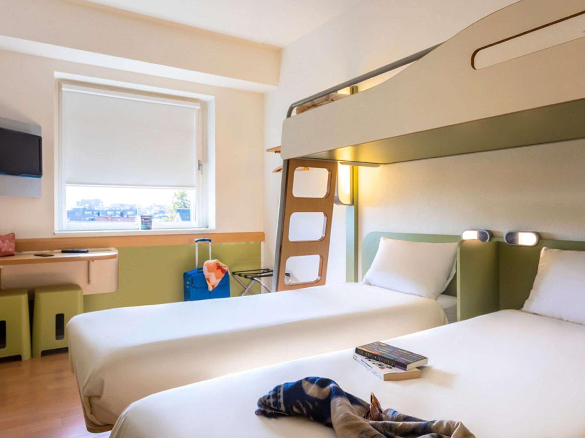 Ibis Budget Poitiers Nord Futuroscope Шассней-дю-Пуату Екстер'єр фото